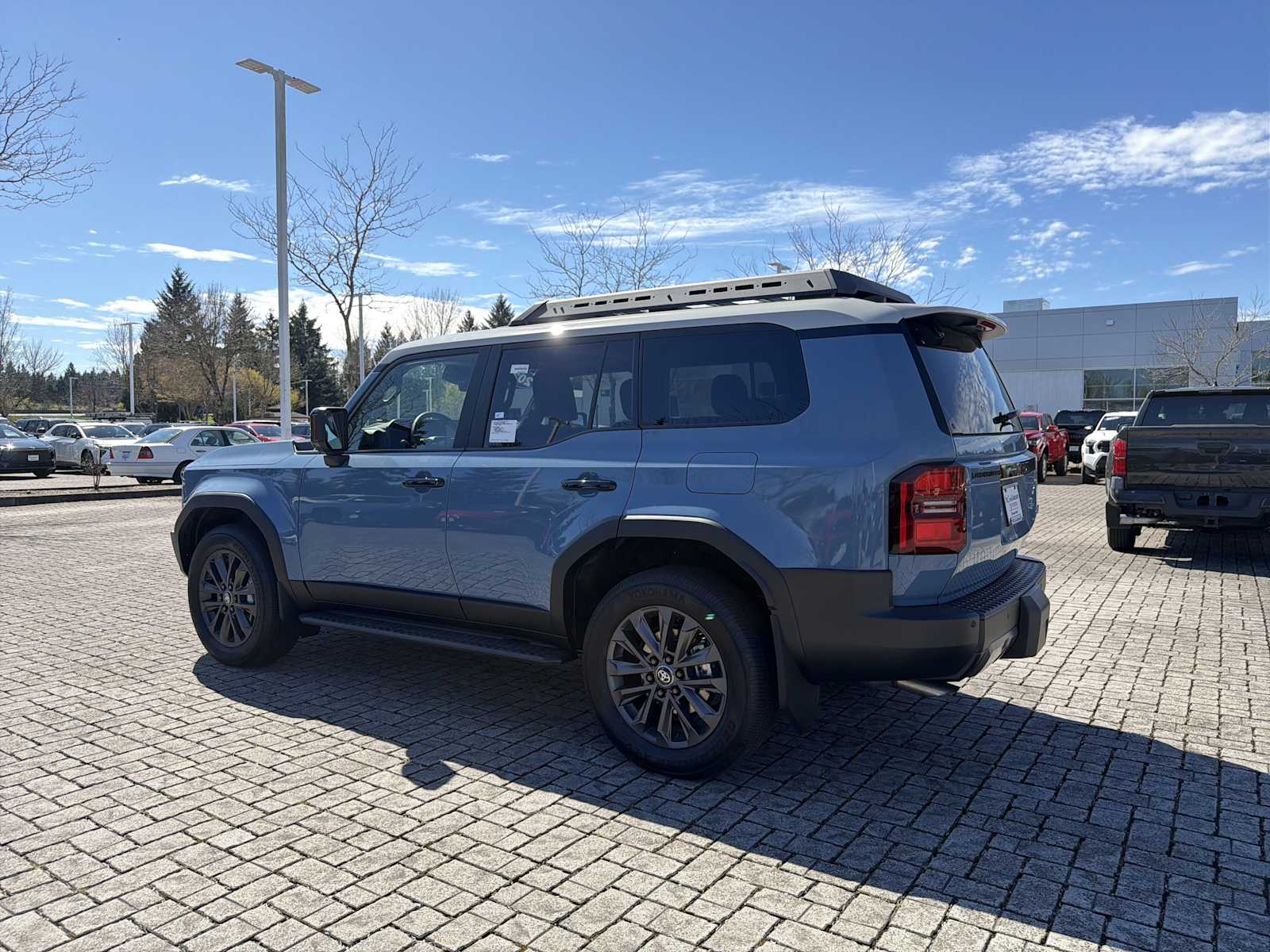 View vehicle photo 4