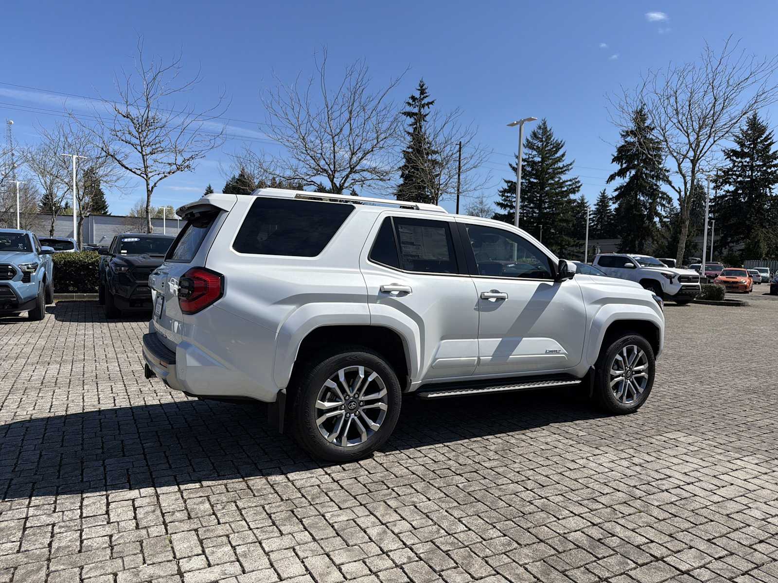 View vehicle photo 7