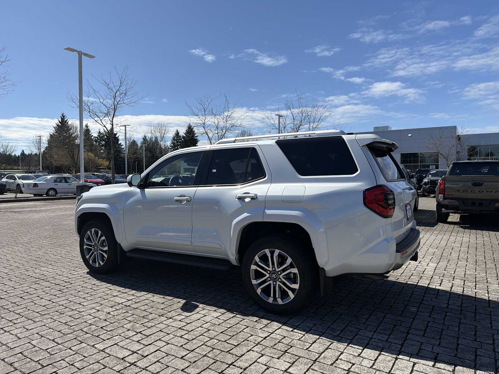 View vehicle photo 5