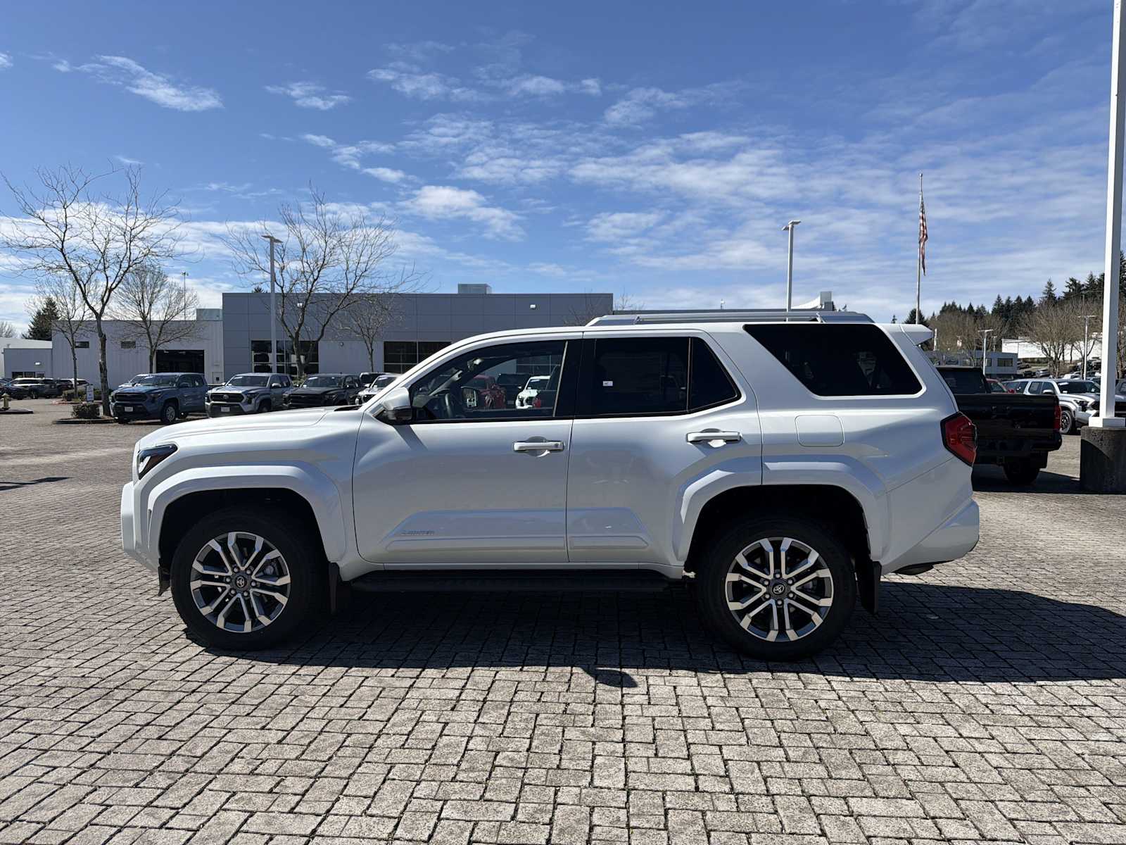 View vehicle photo 4