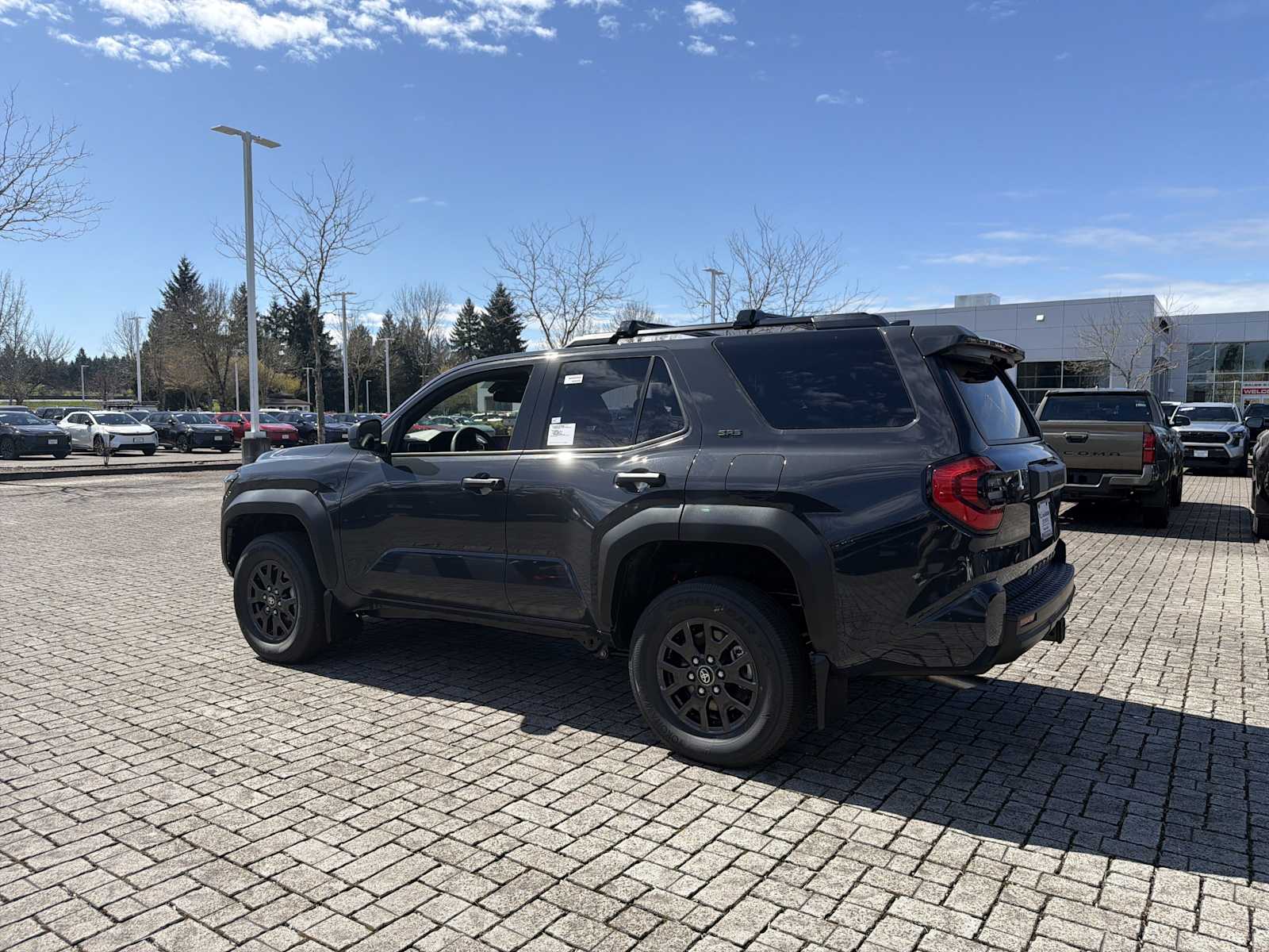 View vehicle photo 4