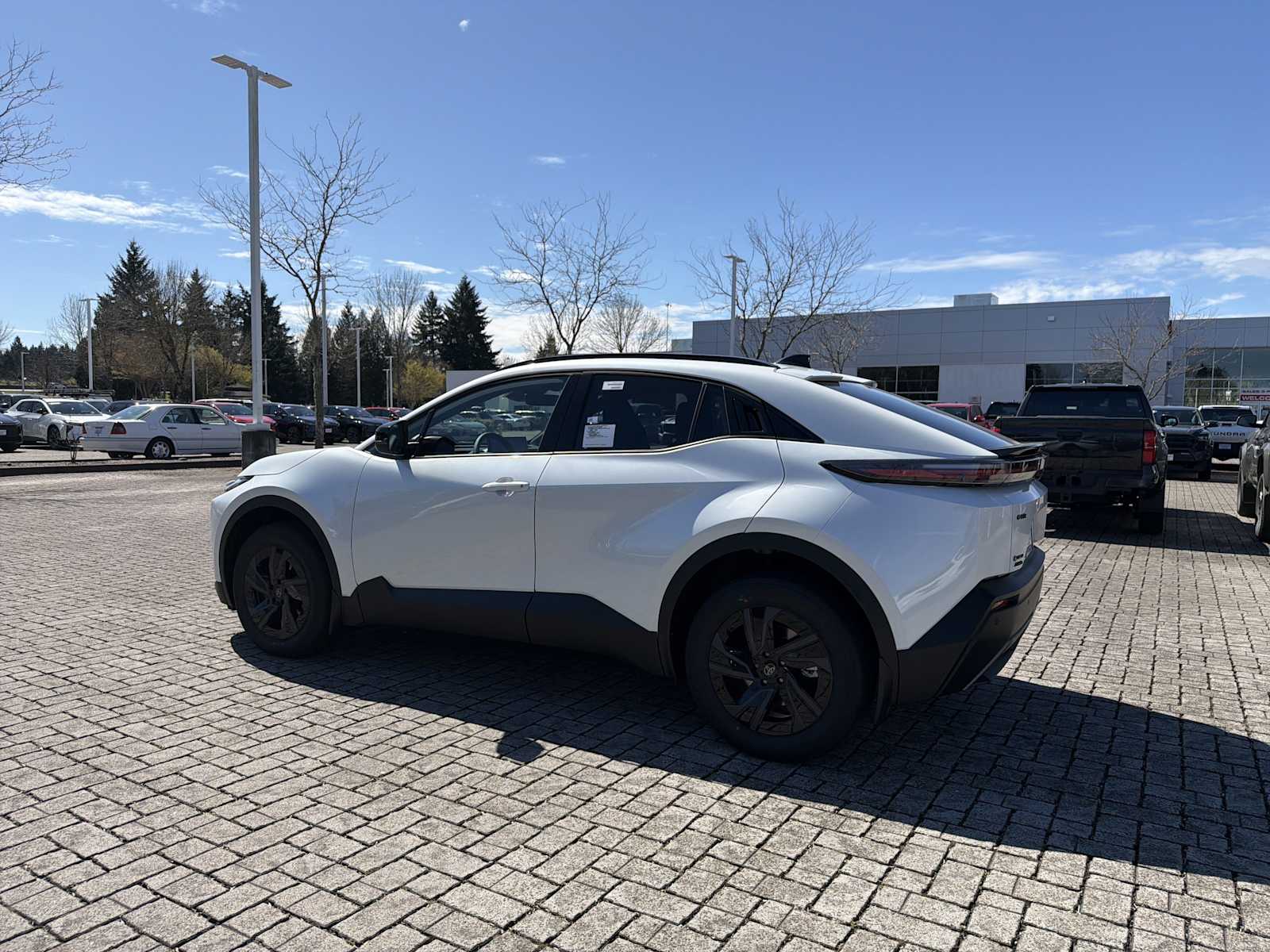 View vehicle photo 5