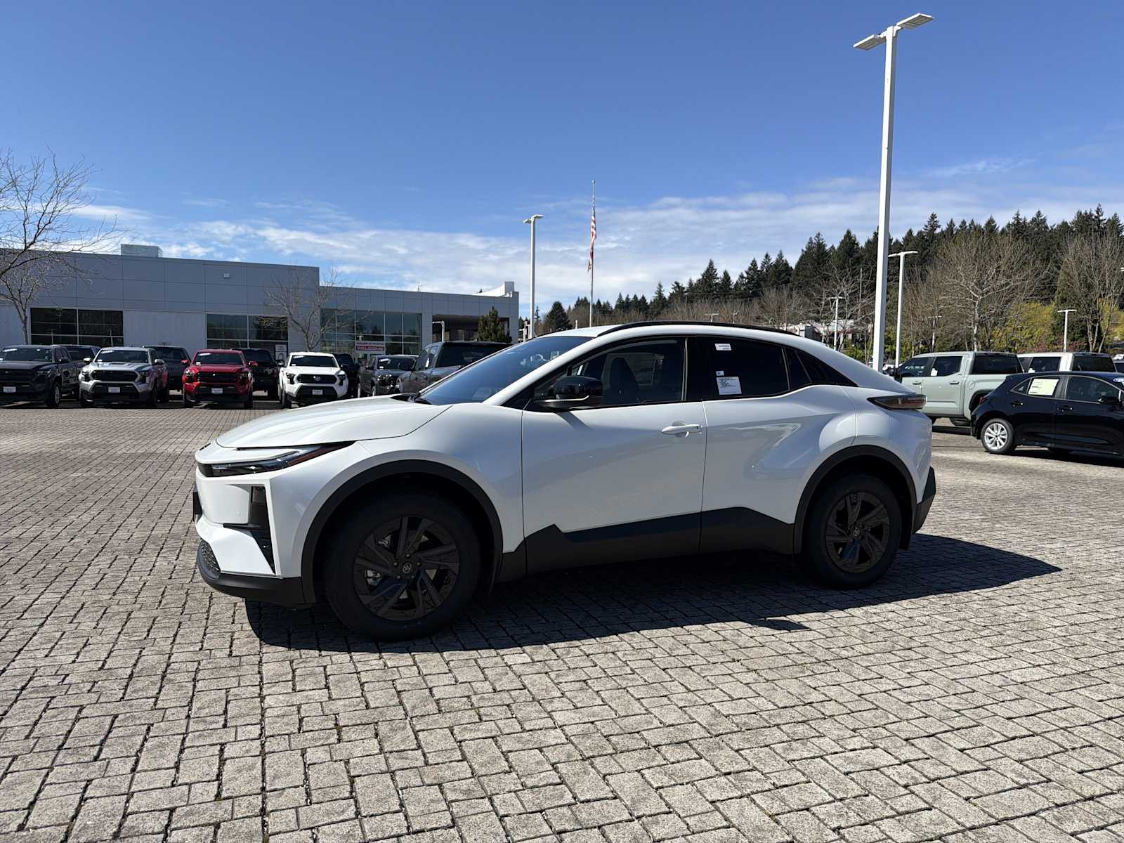 View vehicle photo 3