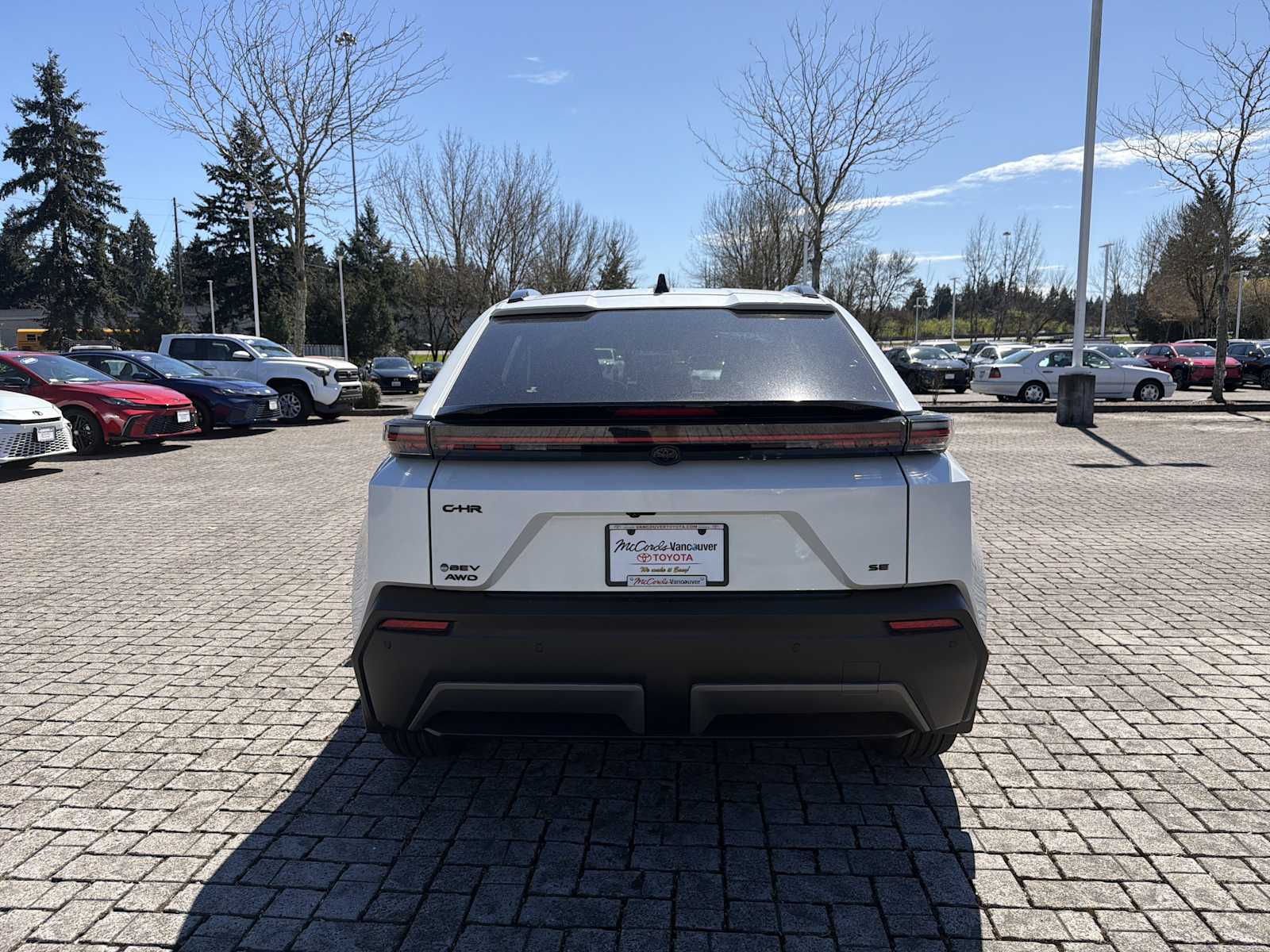 View vehicle photo 6