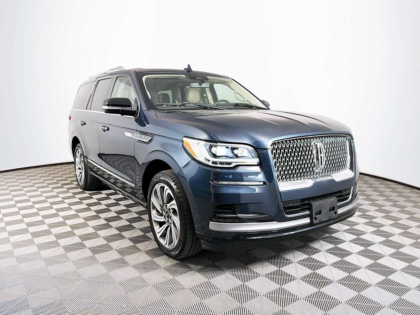 2022 Lincoln Navigator