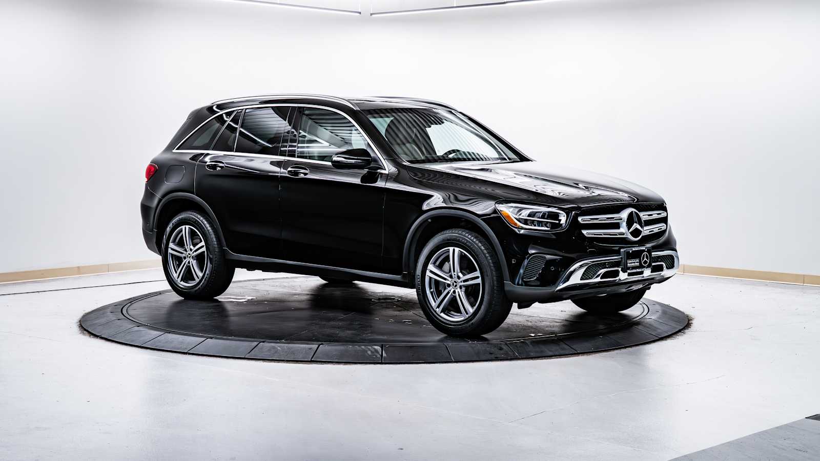 2022 Mercedes-Benz GLC 300