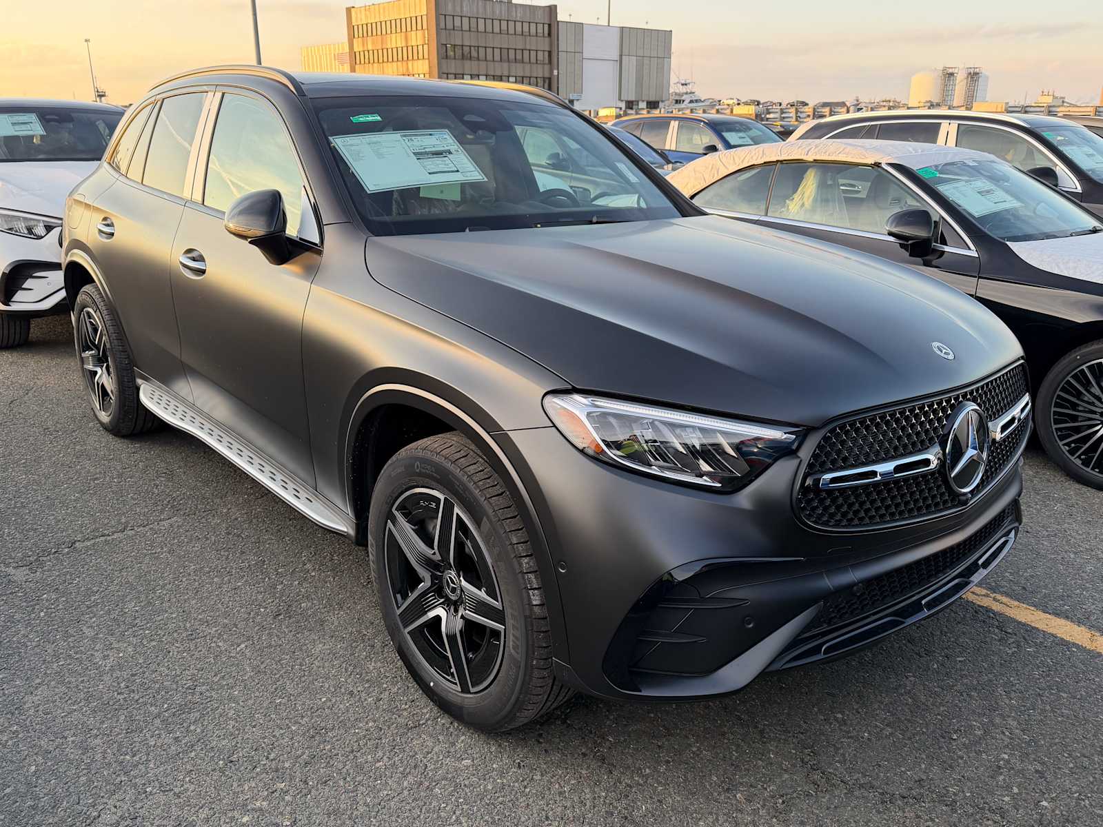 Gray (MANUFAKTUR Graphite Grey Magno) 2026 Mercedes-Benz GLC 300 4MATIC SUV / Crossover All-Wheel Drive 9-Speed Automatic