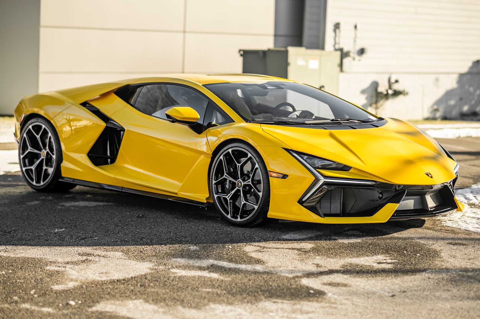 2025 Lamborghini Revuelto Base