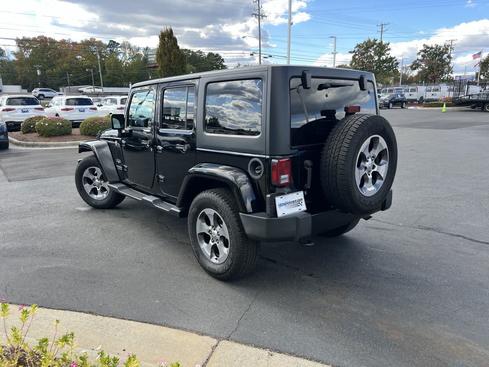 2016 Jeep Wrangler Unlimited Sahara 7