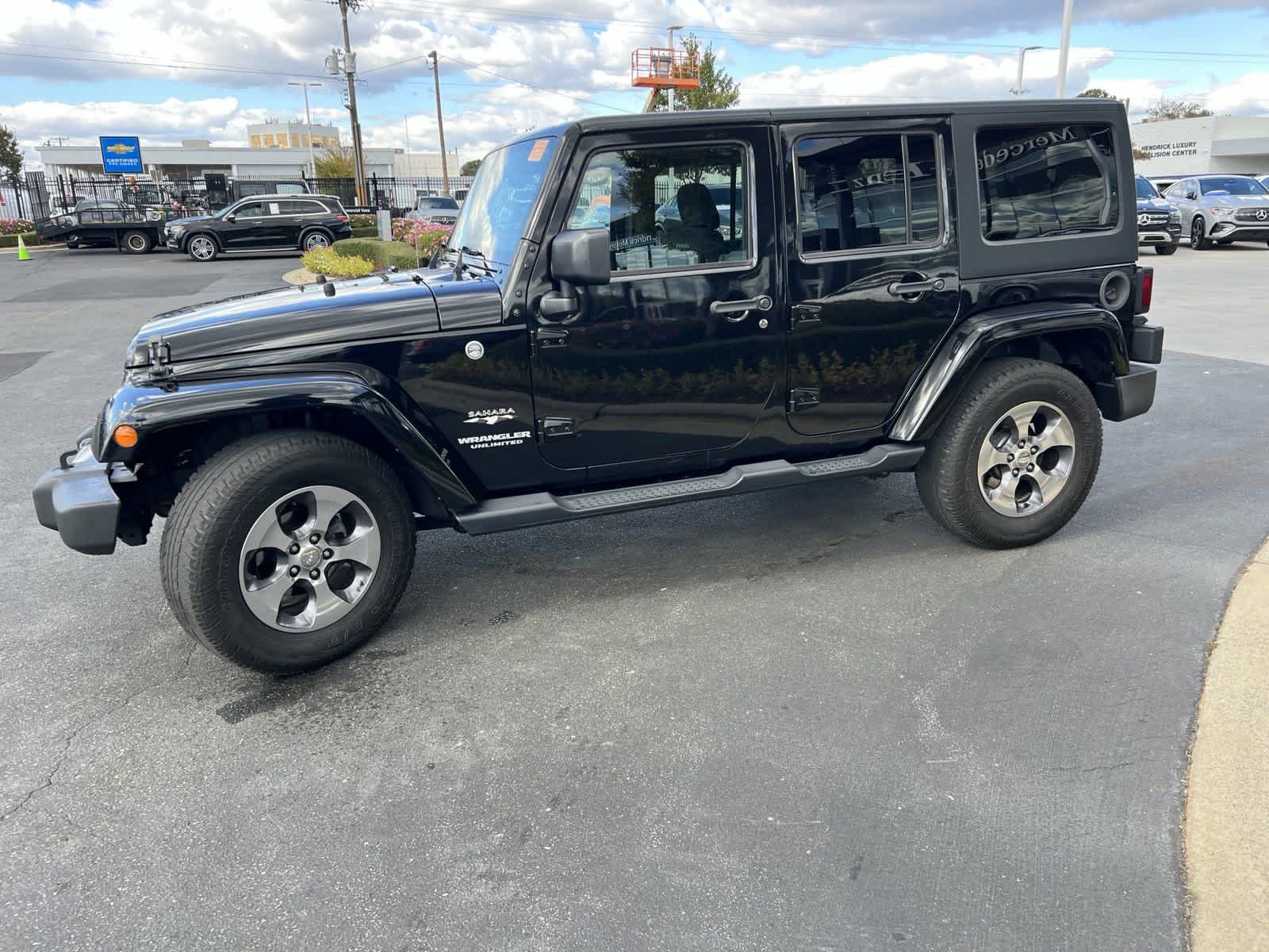 2016 Jeep Wrangler Unlimited Sahara 6