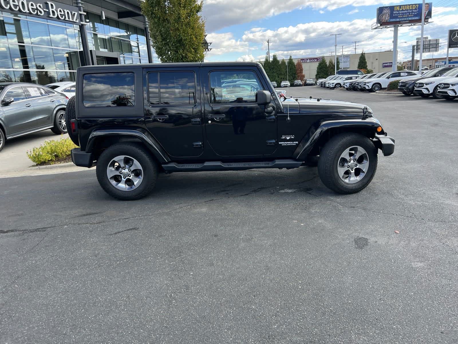 2016 Jeep Wrangler Unlimited Sahara 10