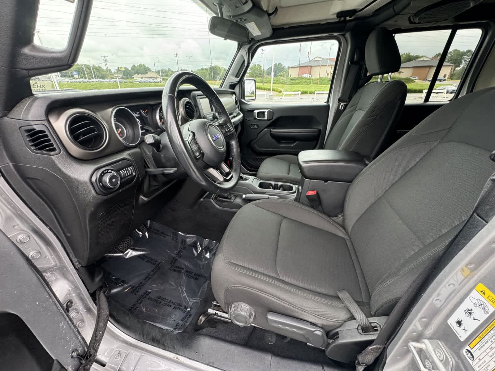 2019 Jeep Wrangler Unlimited Sport S 14