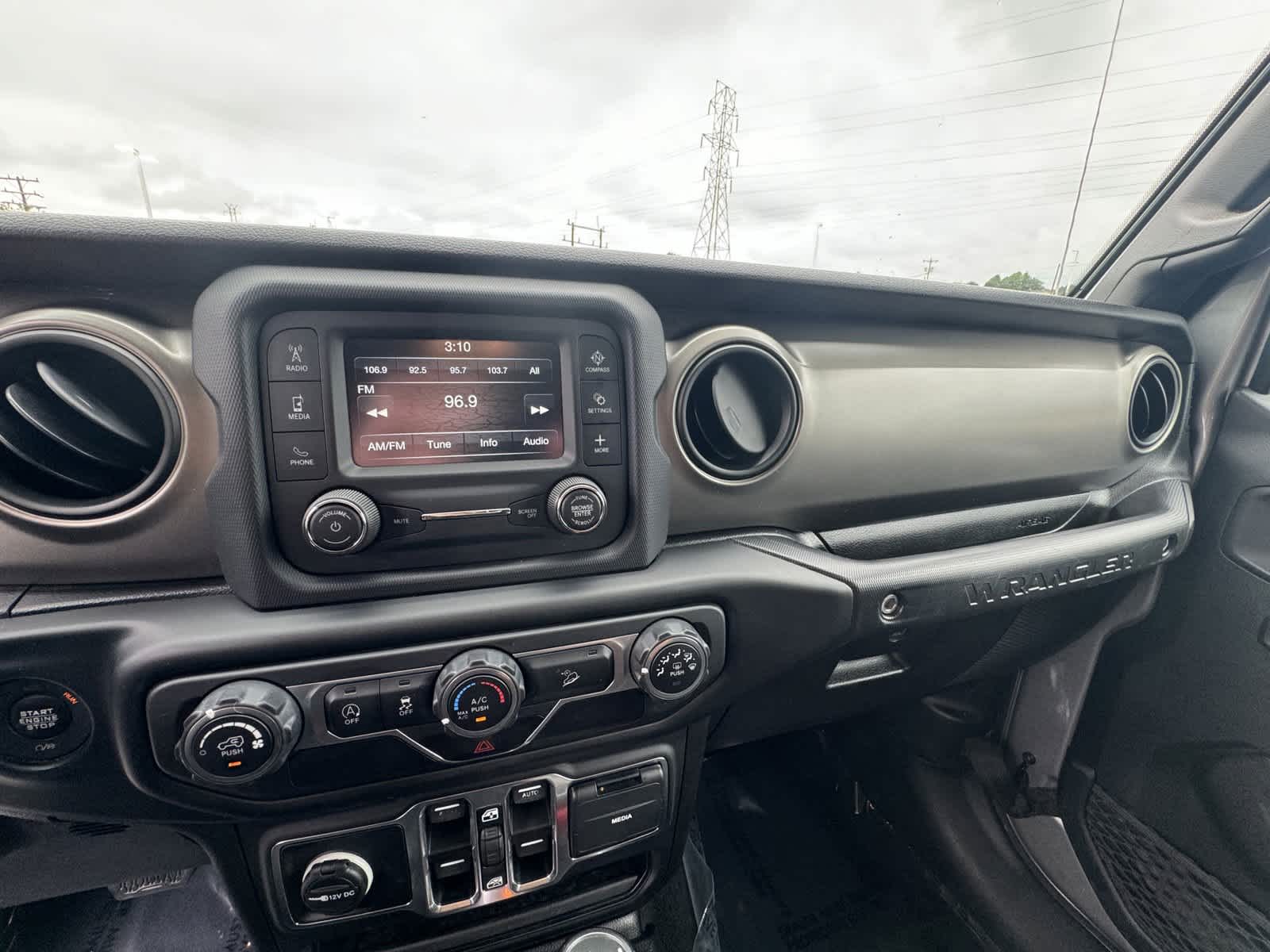 2019 Jeep Wrangler Unlimited Sport S 16