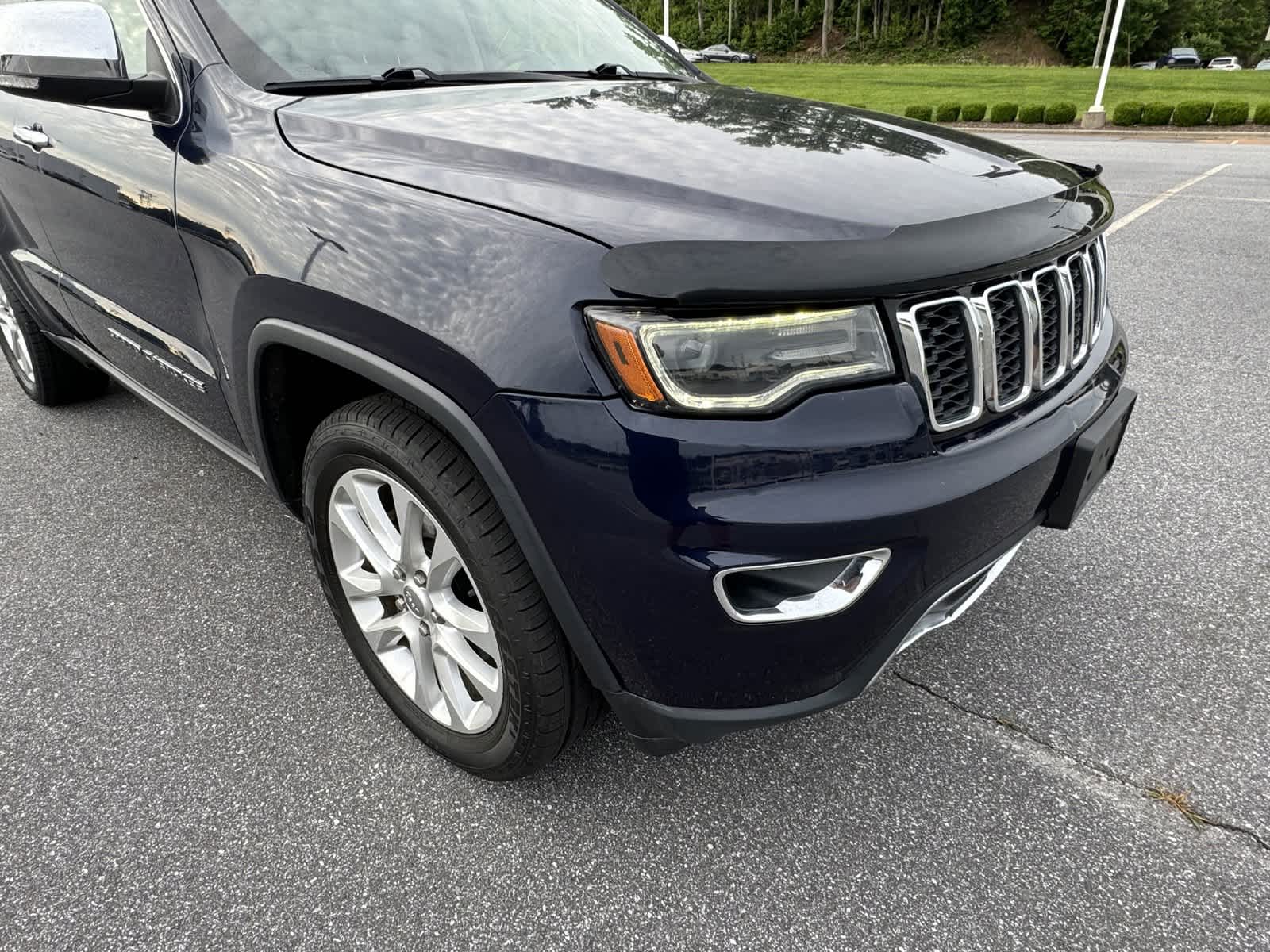 2017 Jeep Grand Cherokee Limited 3
