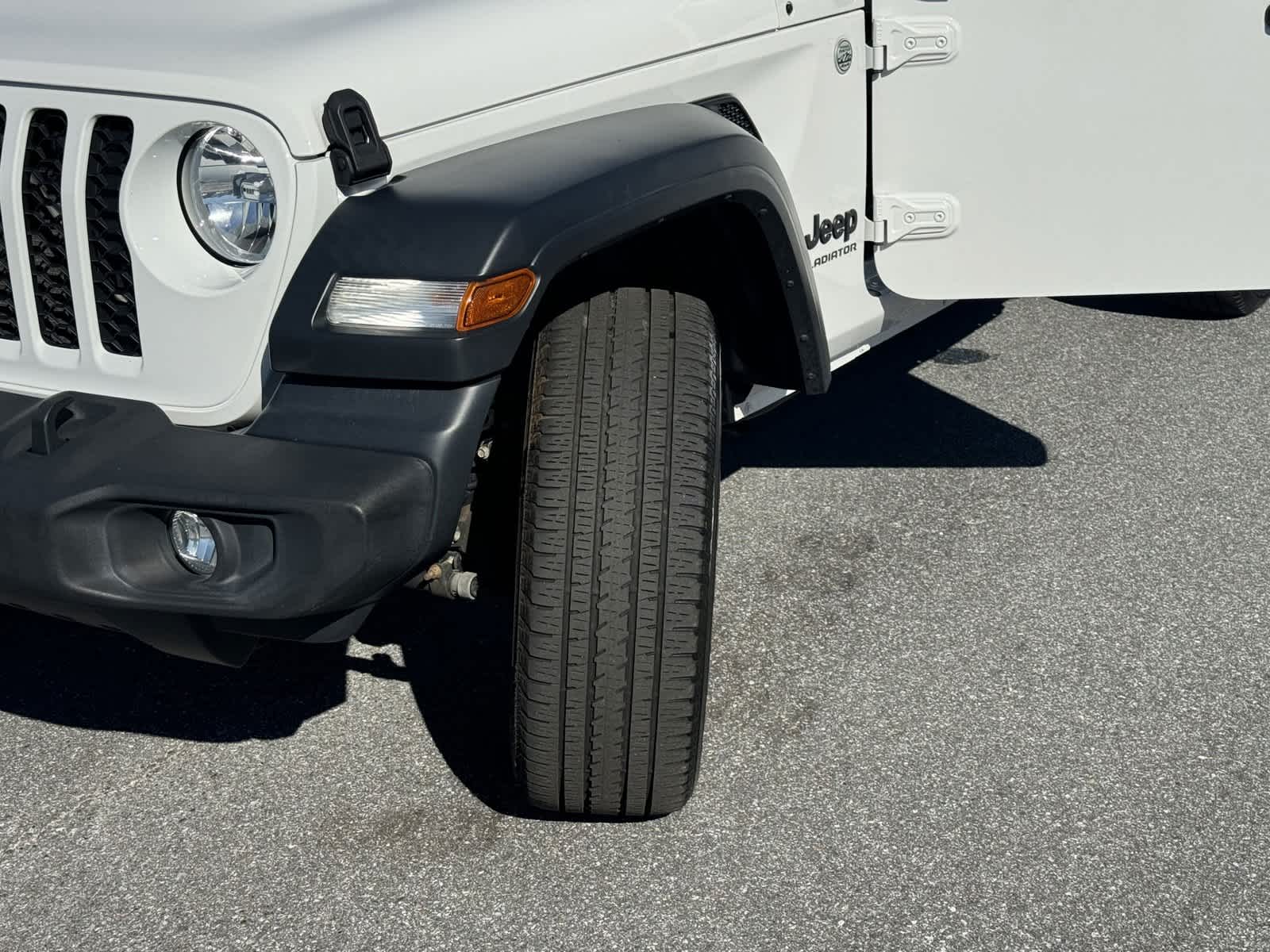 2020 Jeep Gladiator Sport S 4x4 25