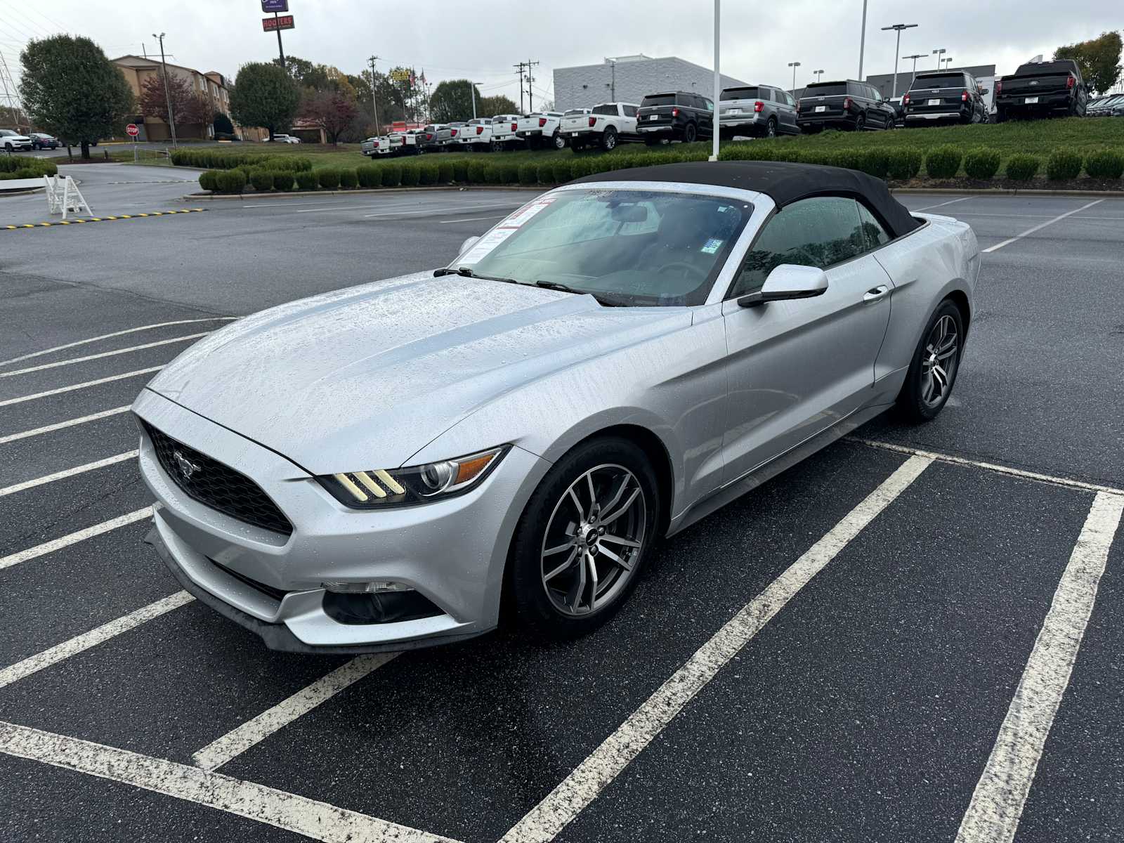 2017 Ford Mustang EcoBoost Premium 3