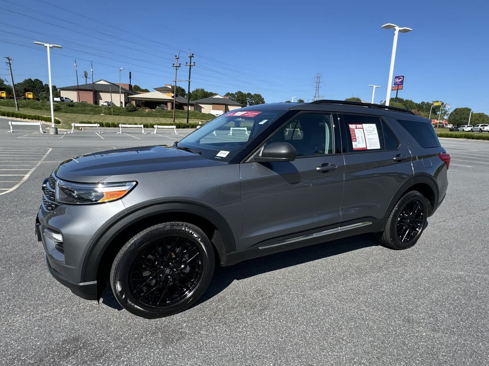 2021 Ford Explorer XLT 4