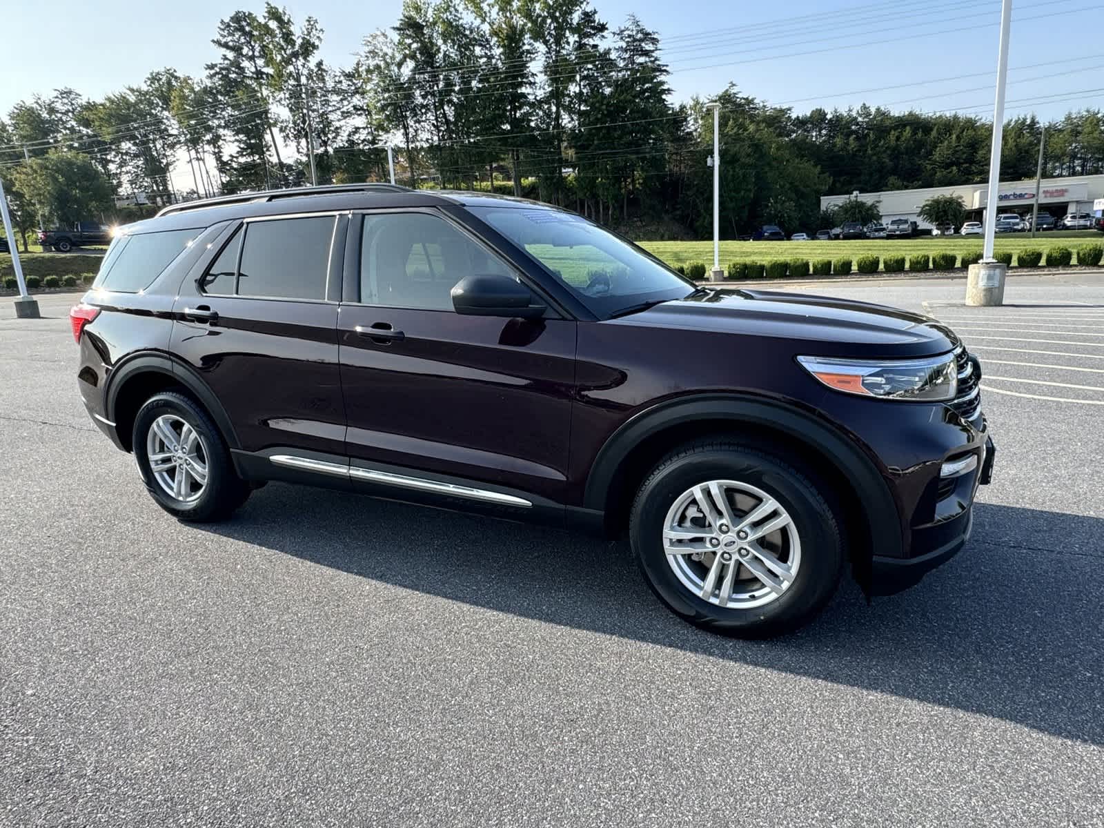 2022 Ford Explorer XLT 2