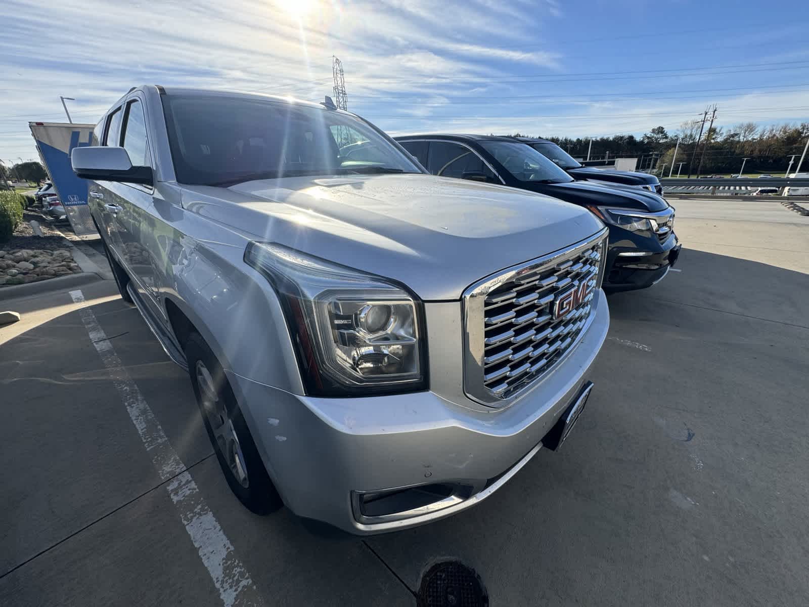 2020 GMC Yukon XL Denali 2