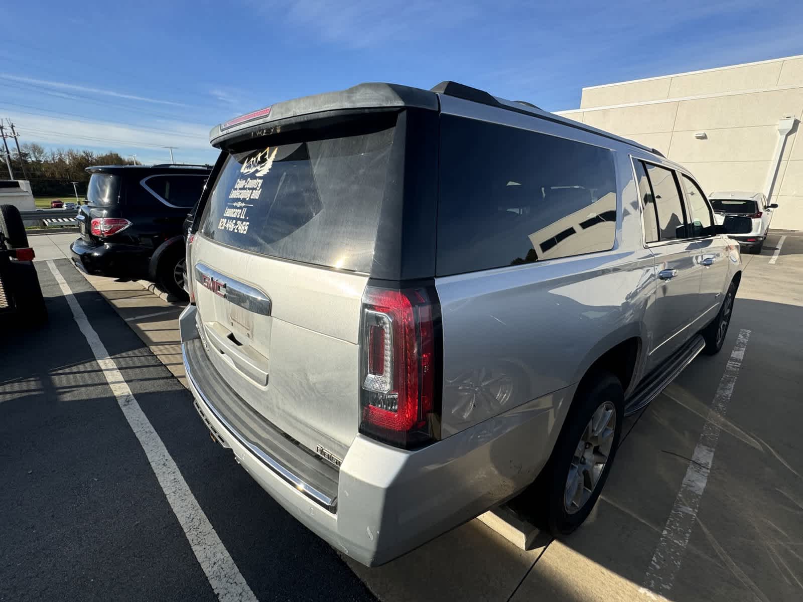 2020 GMC Yukon XL Denali 8