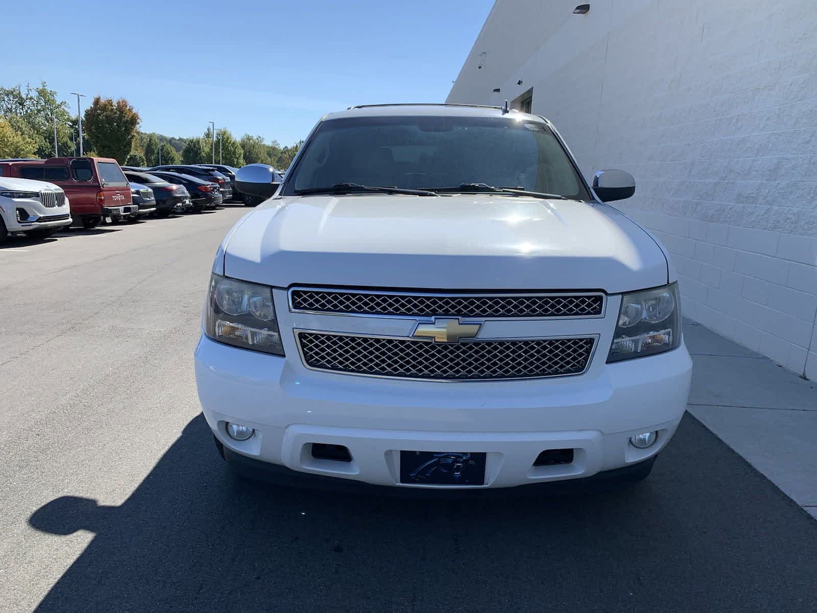 2011 Chevrolet Tahoe LTZ 3