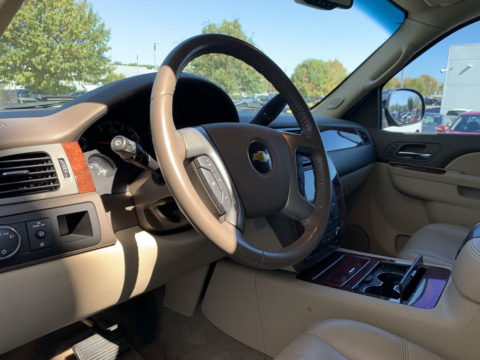 2011 Chevrolet Tahoe LTZ 15