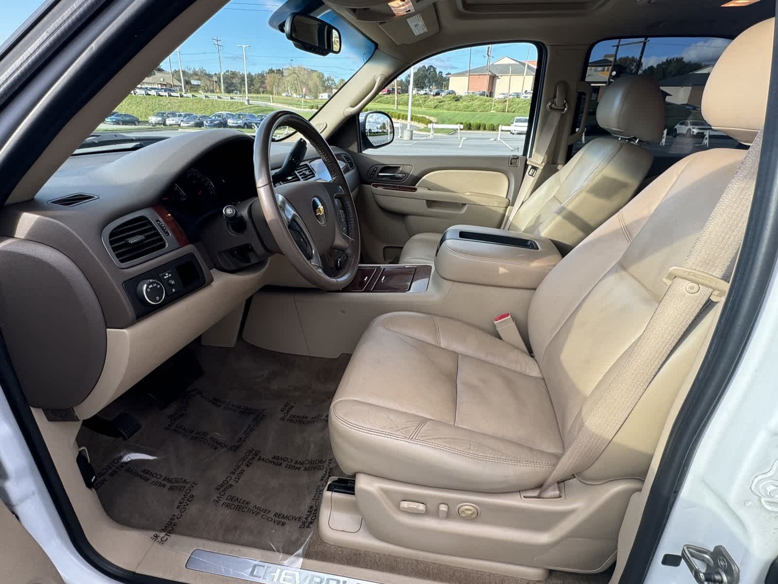 2011 Chevrolet Tahoe LTZ 14