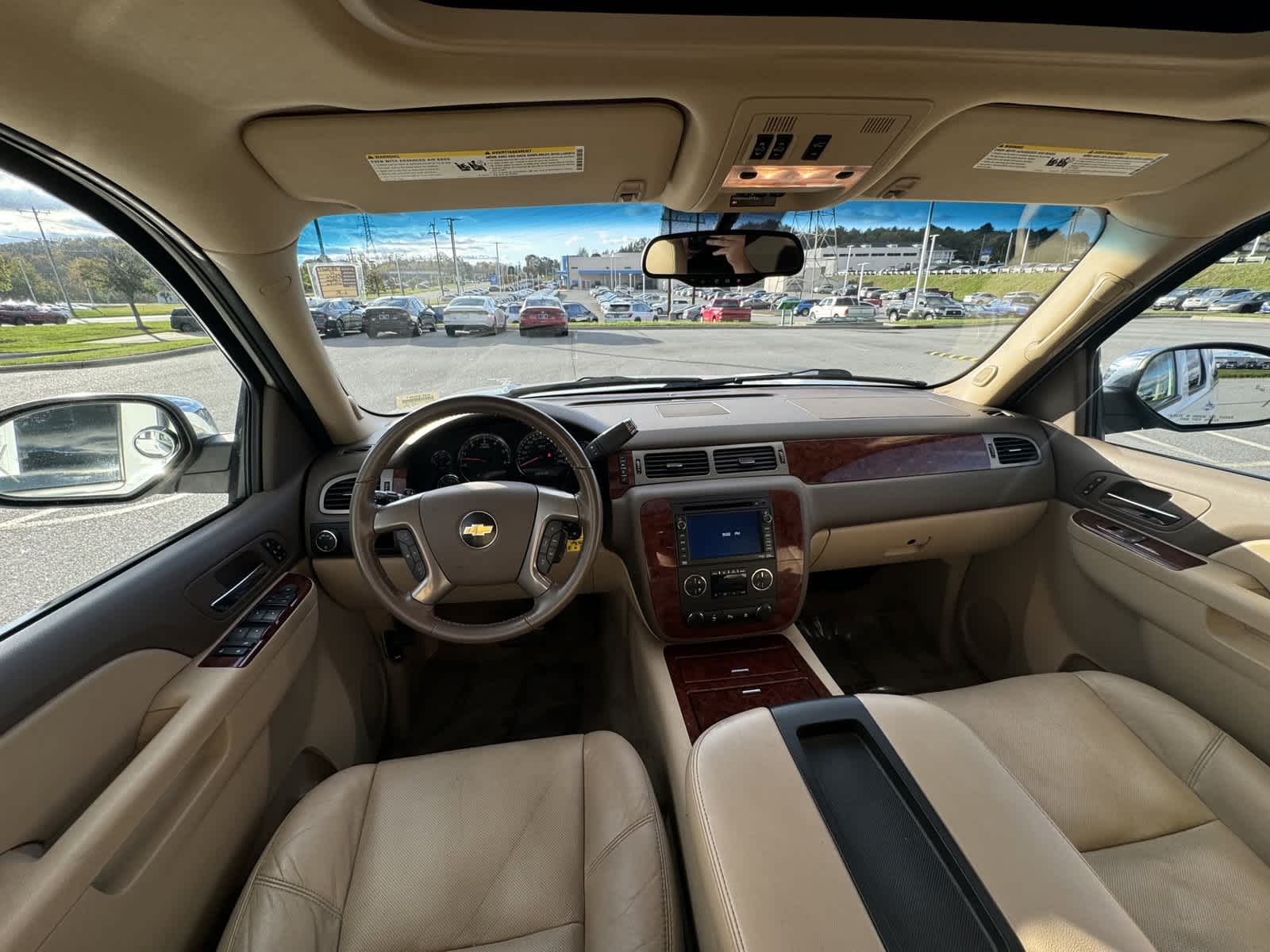 2011 Chevrolet Tahoe LTZ 17