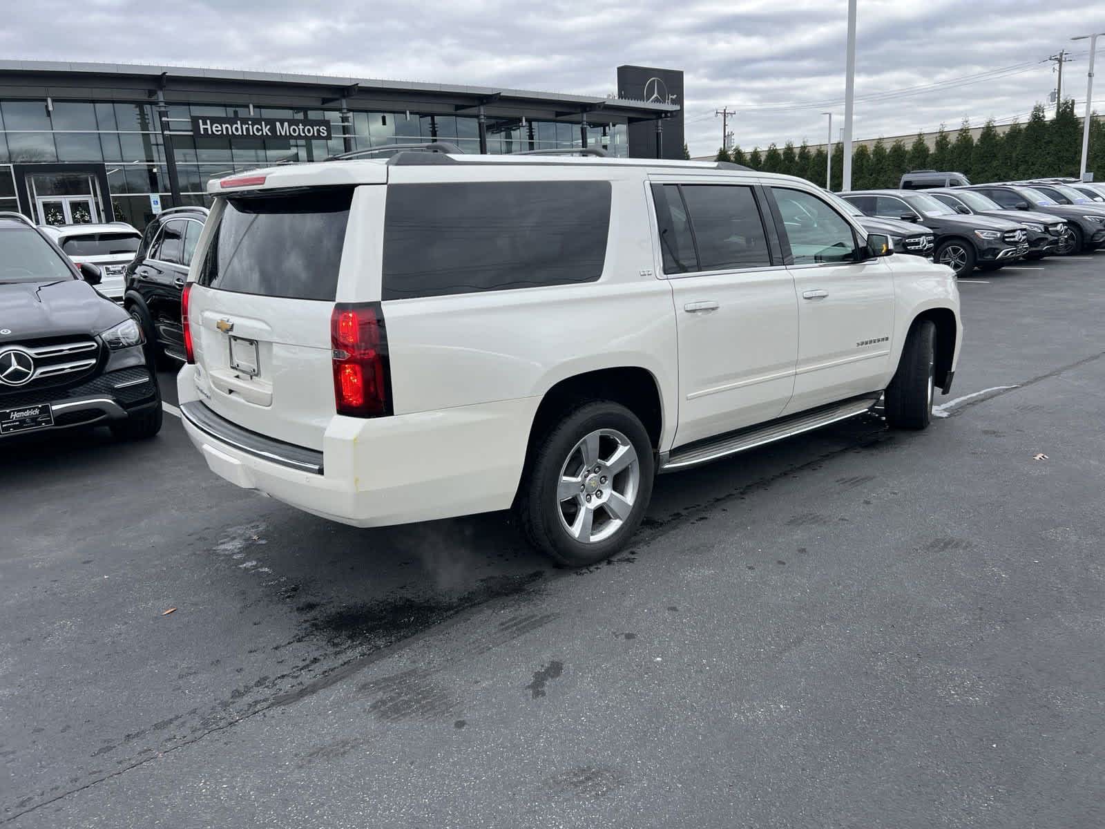 2015 Chevrolet Suburban LTZ 9