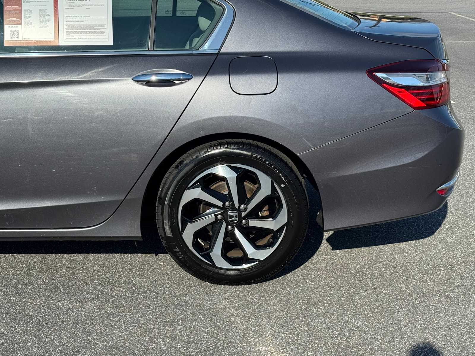 2017 Honda Accord EX-L 34