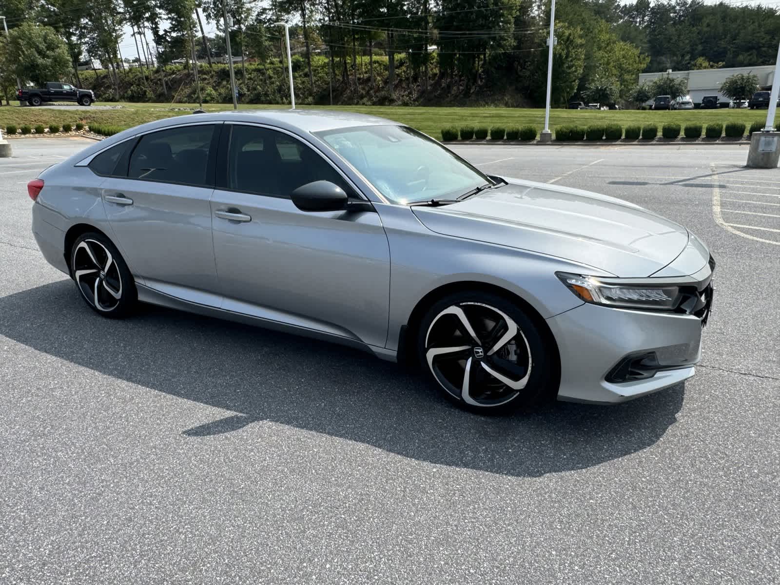 2022 Honda Accord Sport SE 2