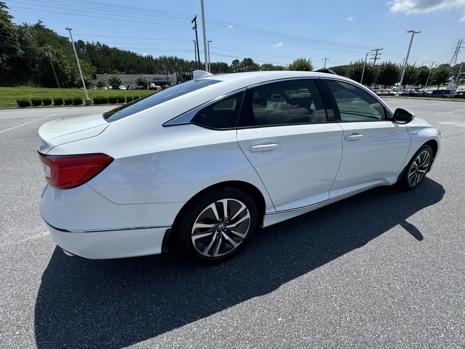 2022 Honda Accord Hybrid EX-L 12