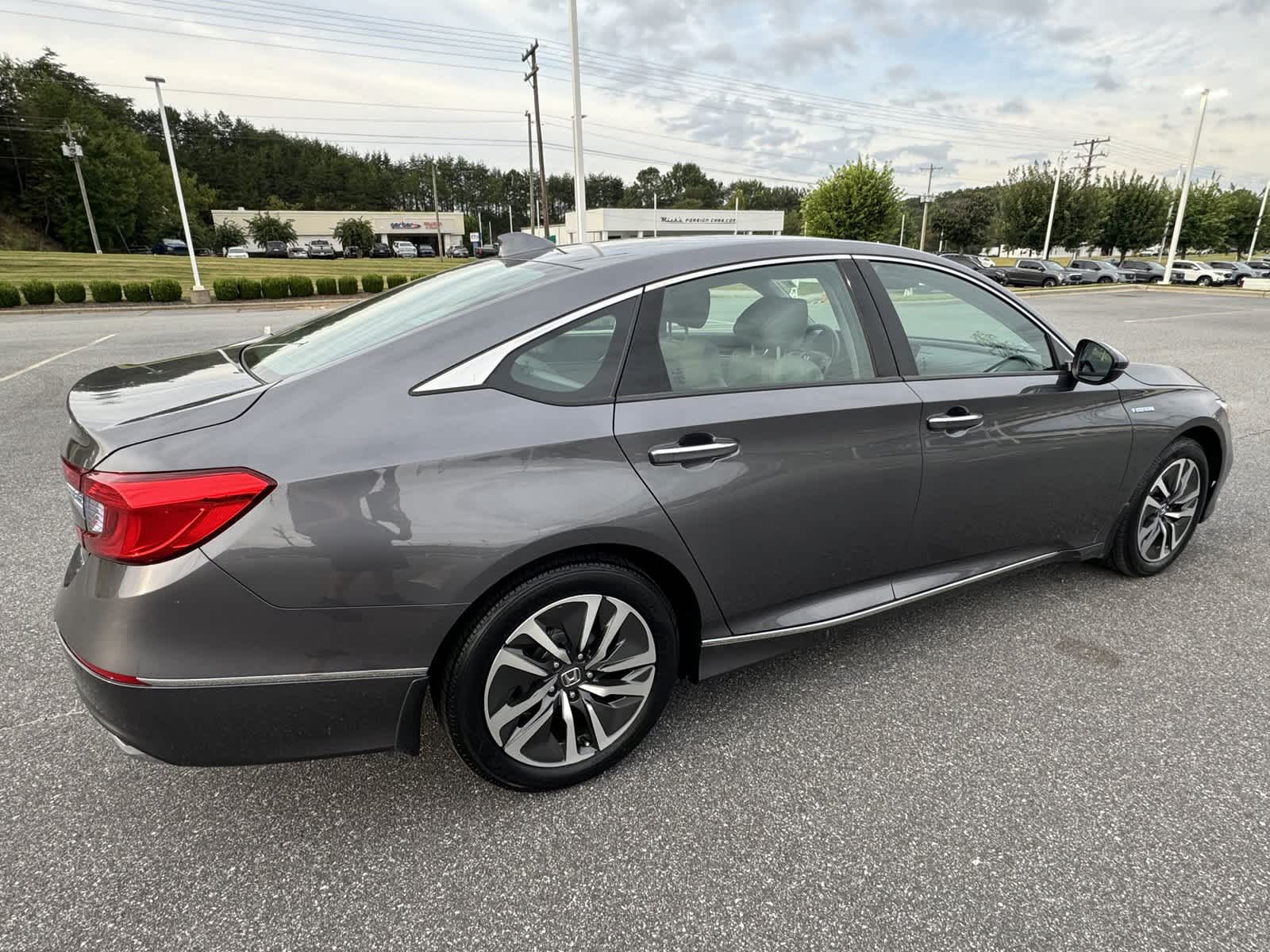 2020 Honda Accord Hybrid Touring 12