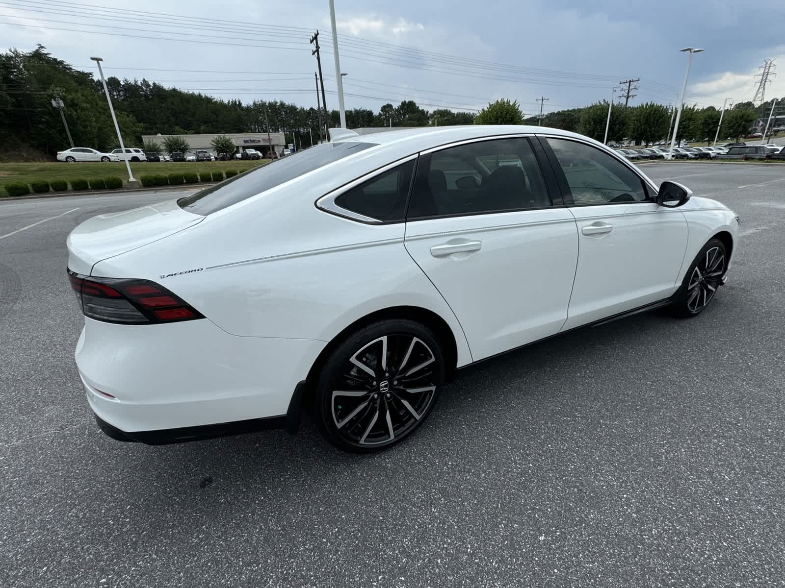 2024 Honda Accord Hybrid Touring 8