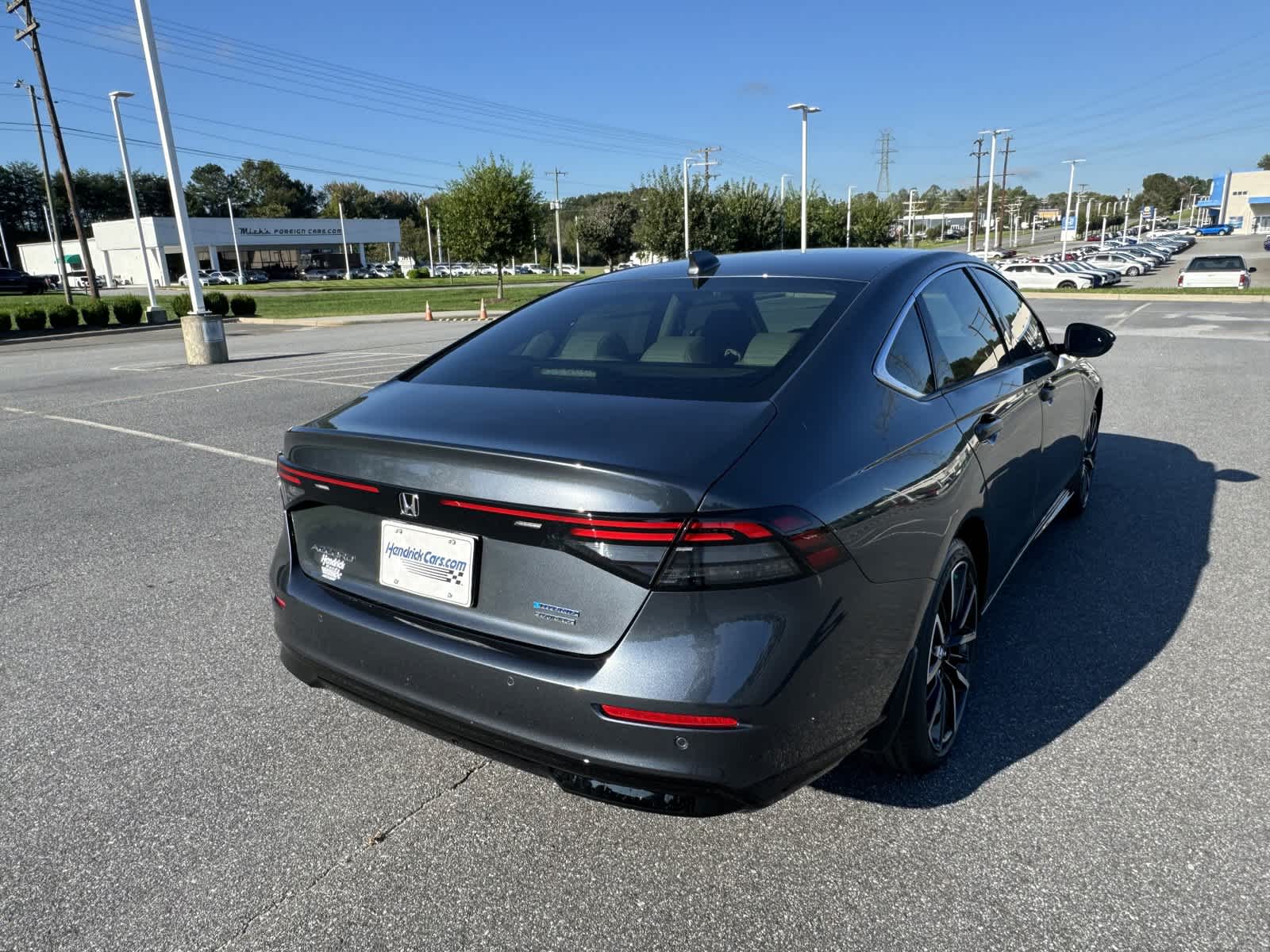 2025 Honda Accord Hybrid Touring 9