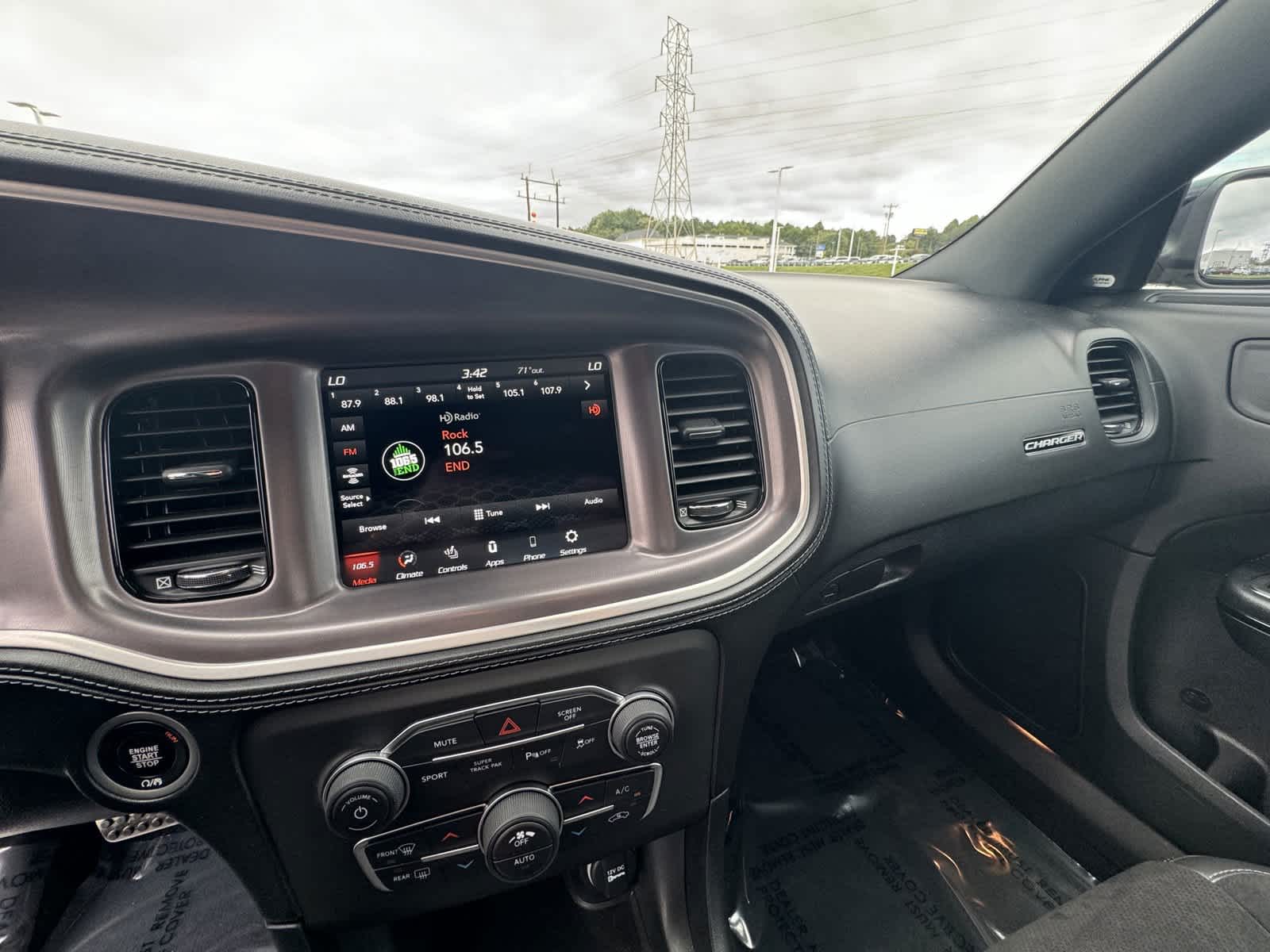 2022 Dodge Charger GT 21