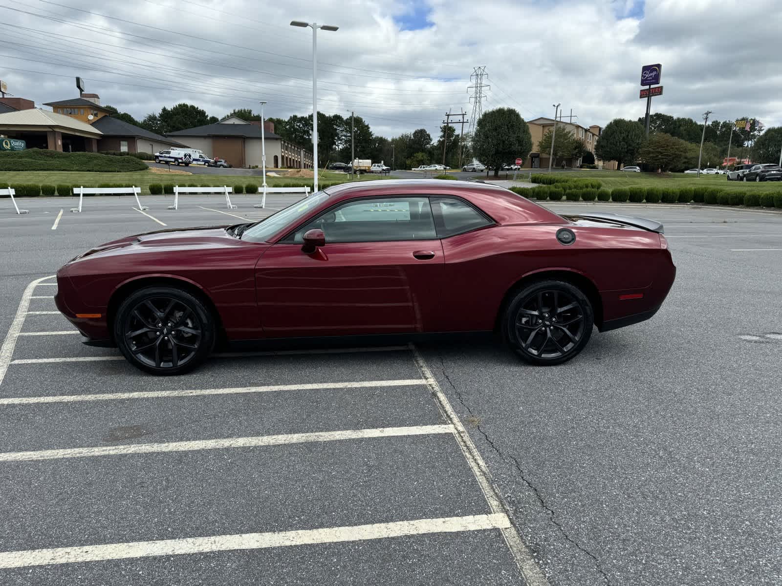 2023 Dodge Challenger SXT 4