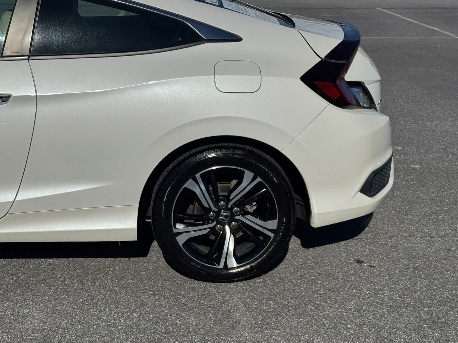 2018 Honda Civic Touring 17