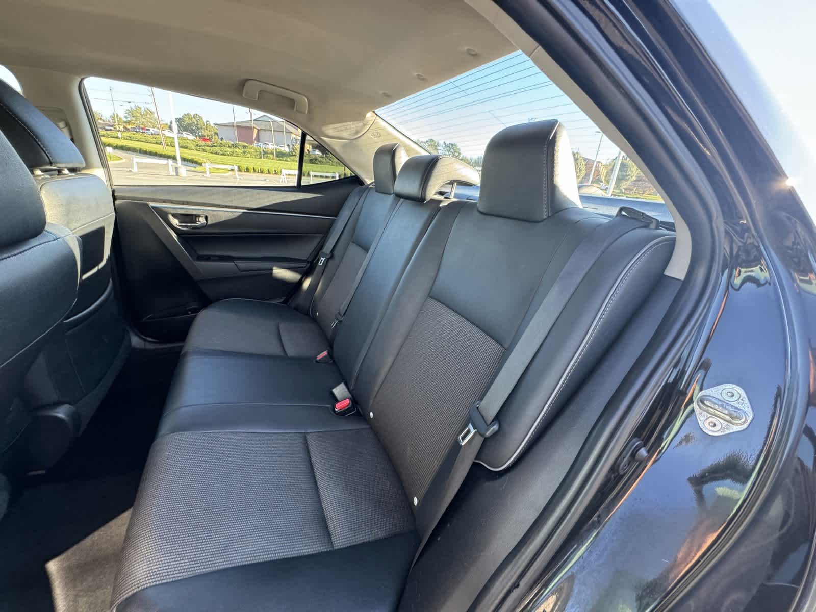 2014 Toyota Corolla S Plus 28