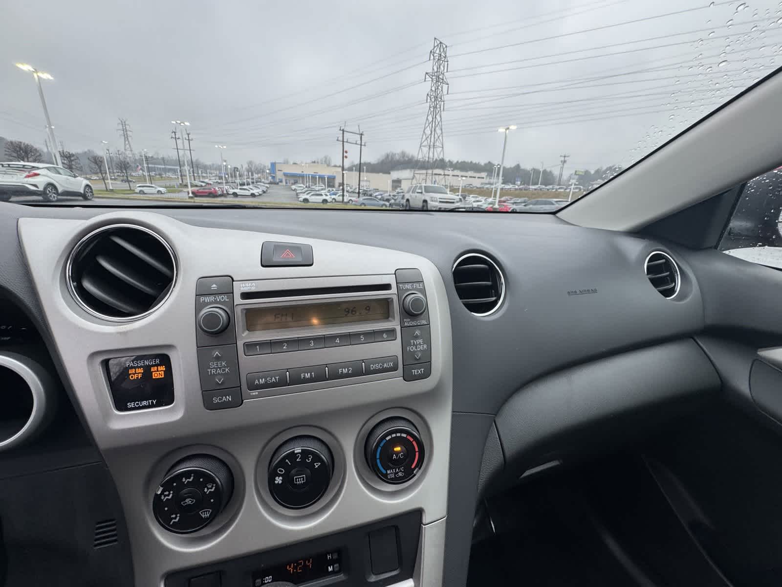 2010 Toyota Matrix S 16