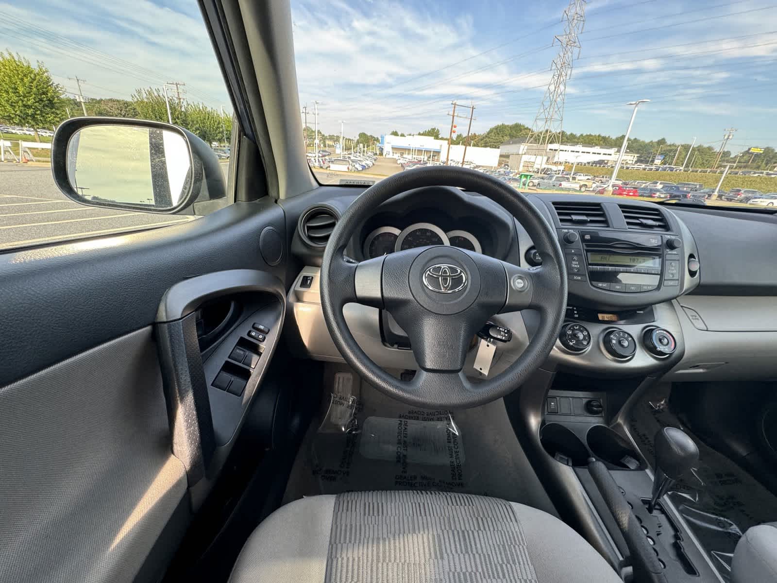 2011 Toyota RAV4  17