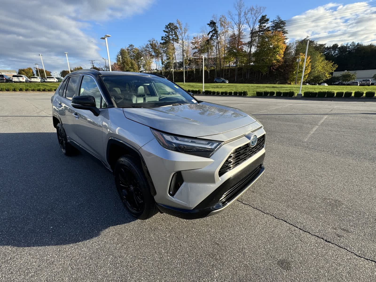 2022 Toyota RAV4 Hybrid XSE 10