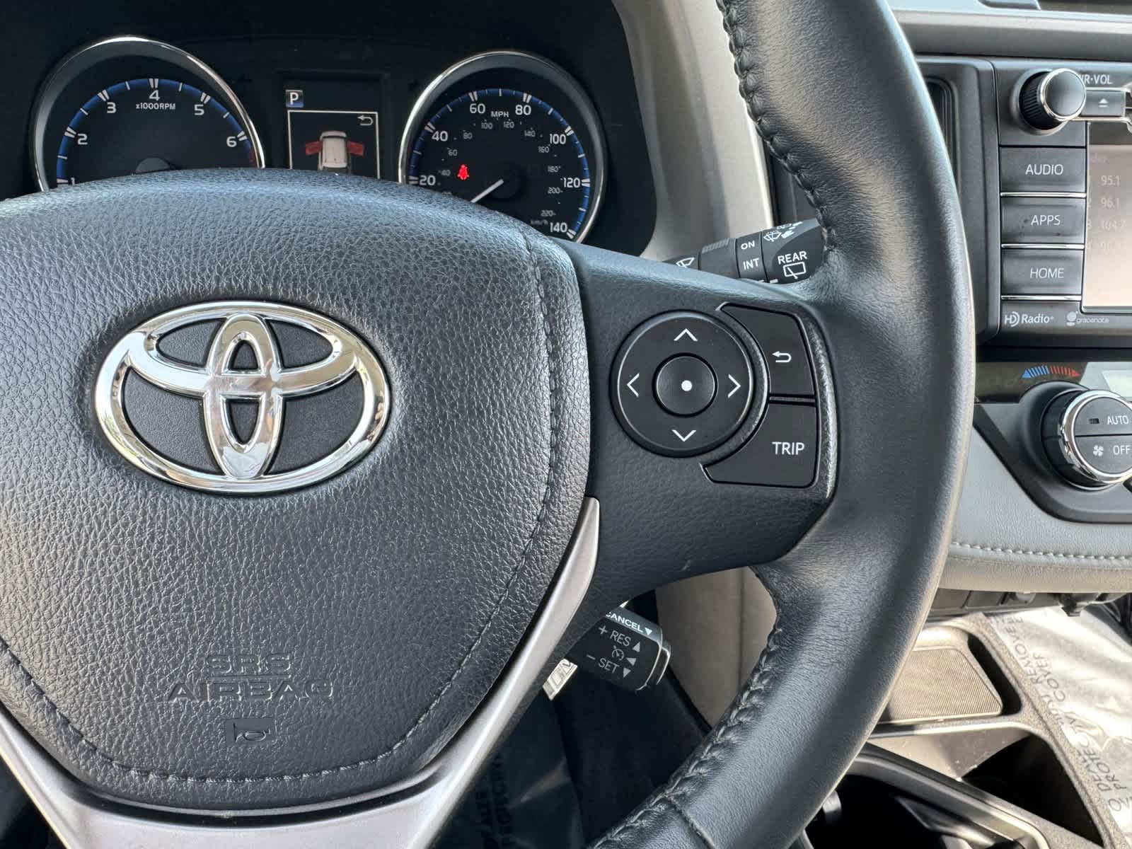 2016 Toyota RAV4 XLE 41