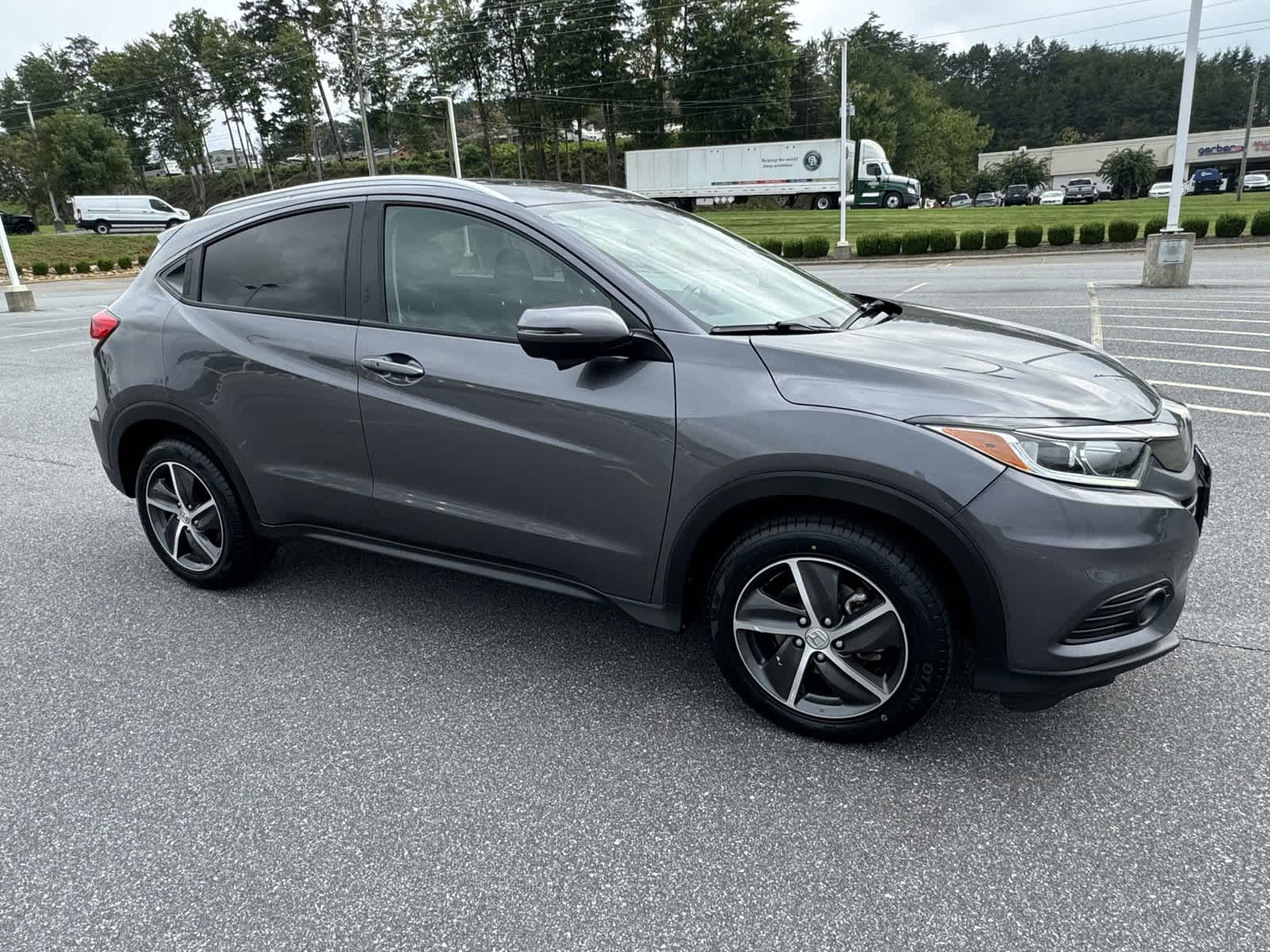 2022 Honda HR-V EX 2