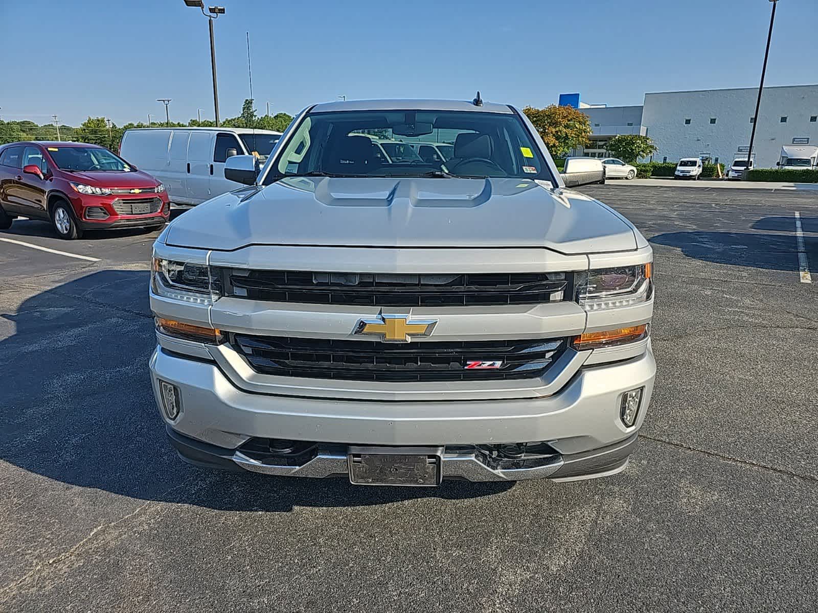 2017 Chevrolet Silverado 1500 LT 4WD Crew Cab 143.5 3