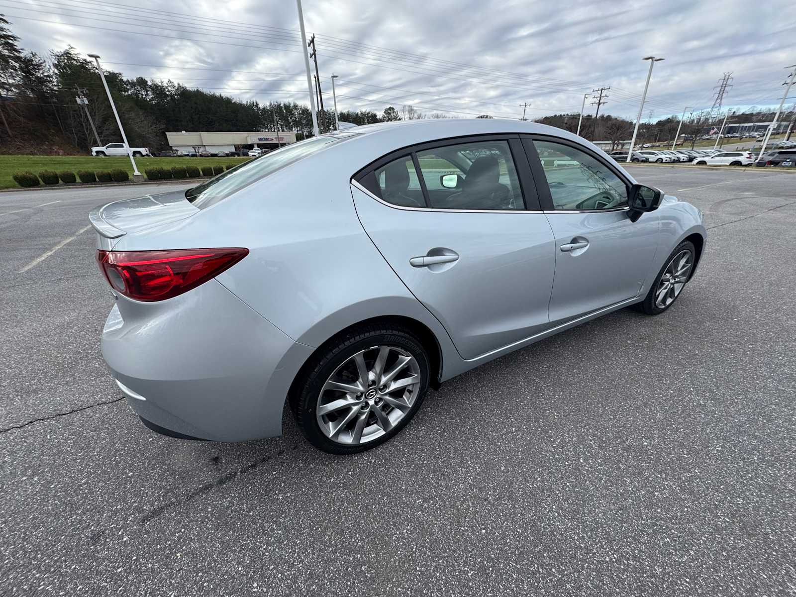 2018 Mazda Mazda3 4-Door Touring 16