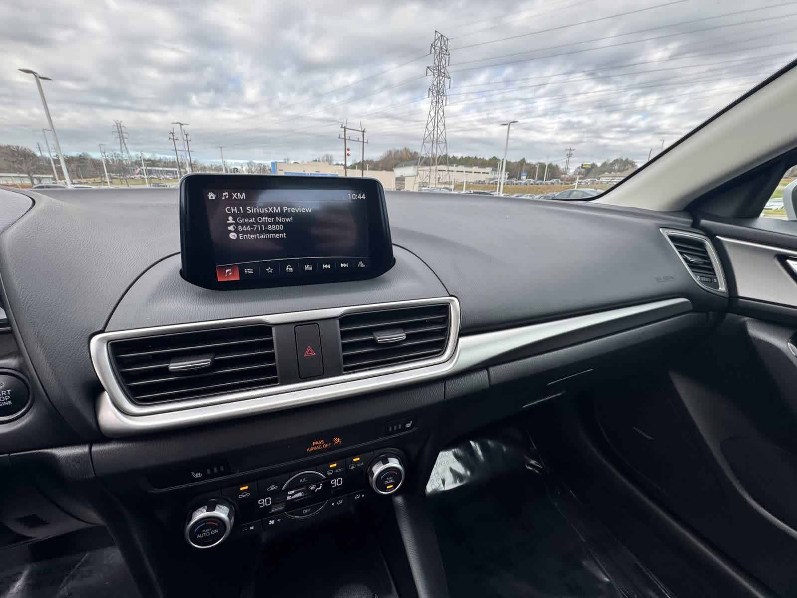 2018 Mazda Mazda3 4-Door Touring 25