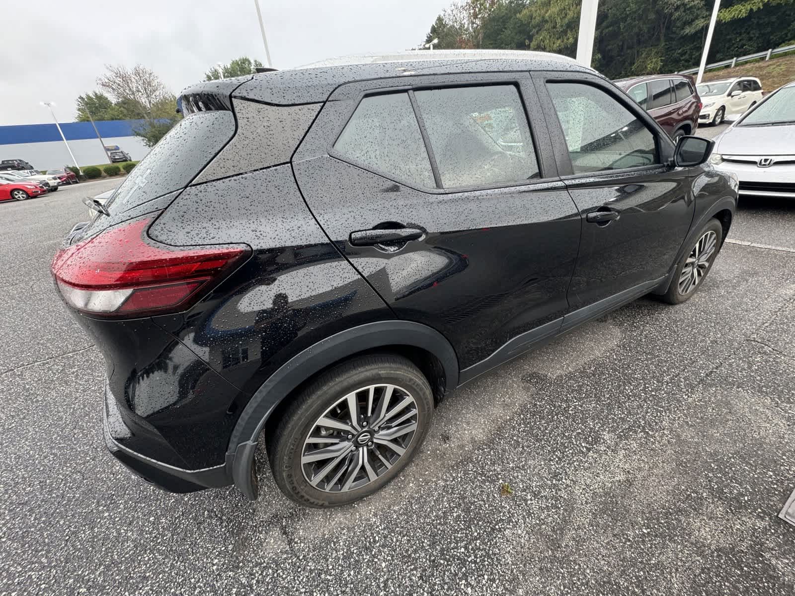 2021 Nissan Kicks SV 9