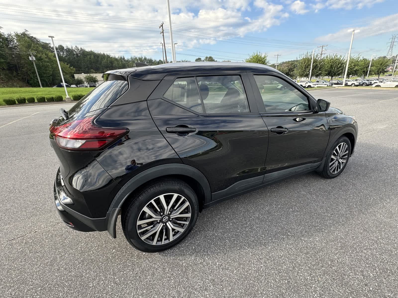 2021 Nissan Kicks SV 10