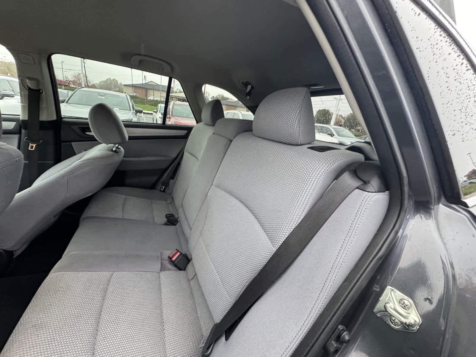 2019 Subaru Outback Premium 30